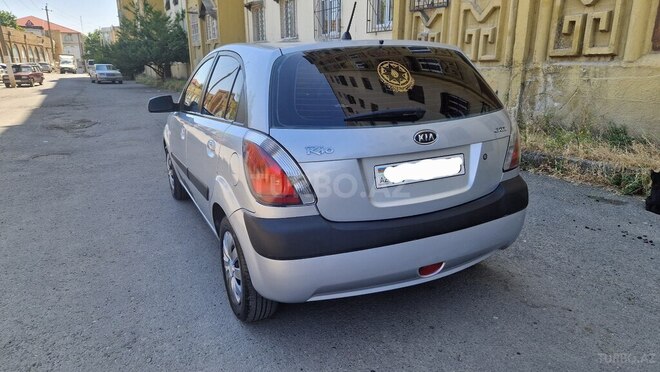Kia Rio 2005, 285,000 km - 1.5 l - Gəncə