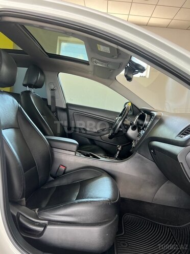 Kia Optima-12