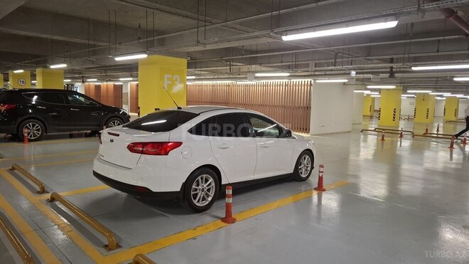 Ford Focus 2015, 94,000 km - 1.6 л - Gəncə