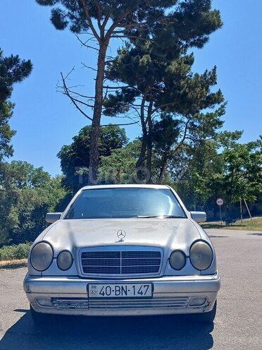 Mercedes E 230 1995, 580,000 km - 2.3 l - Quba