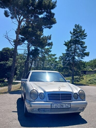 Mercedes E 230 1995, 580,000 km - 2.3 l - Quba