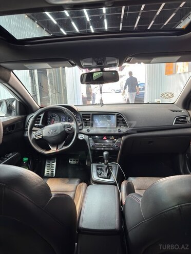 Hyundai Elantra 2017, 131,966 km - 1.6 l - Bakı