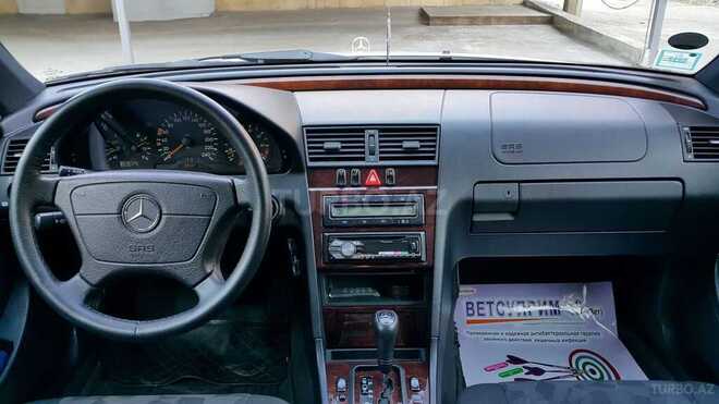 Mercedes 200 2000, 120,000 km - 2.0 л - Bakı