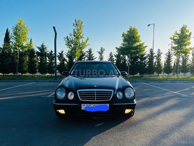 Mercedes E 270 2000, 300,000 km - 2.7 l - Bakı
