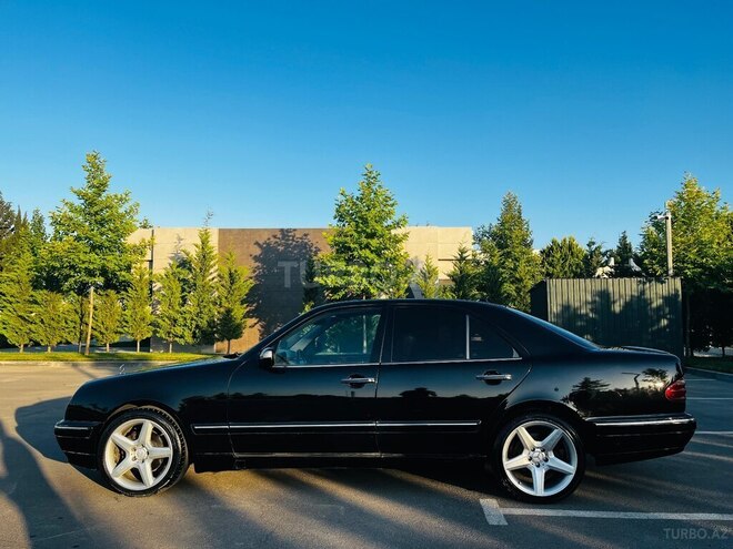 Mercedes E 270 2000, 300,000 km - 2.7 l - Bakı