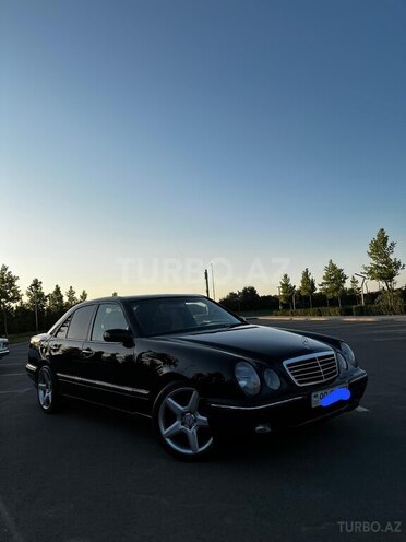 Mercedes E 270 2000, 300,000 km - 2.7 l - Bakı