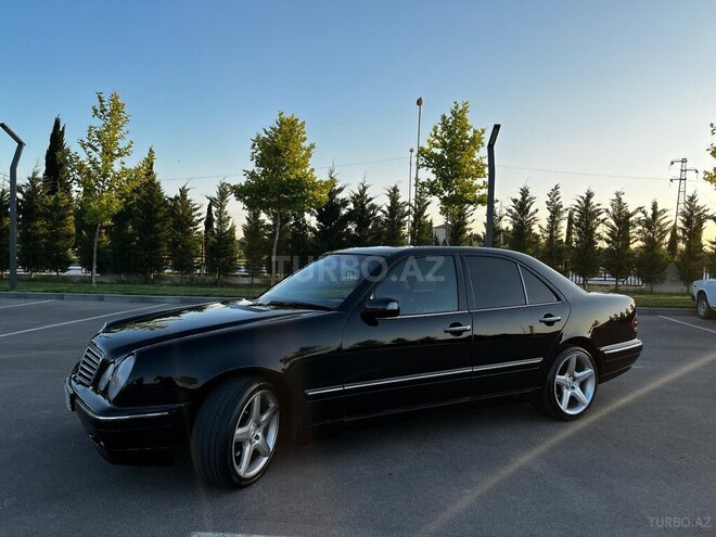 Mercedes E 270 2000, 300,000 km - 2.7 l - Bakı