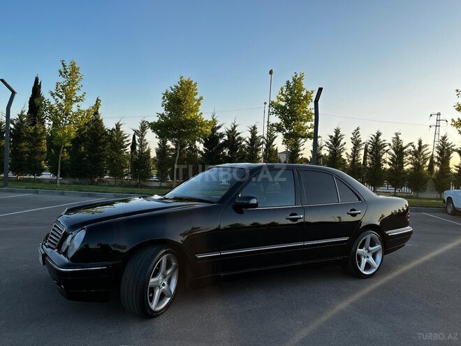 Mercedes E 270 2000, 300,000 km - 2.7 l - Bakı