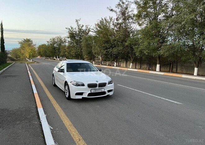 BMW 528 2015, 280,000 km - 2.0 l - Gəncə