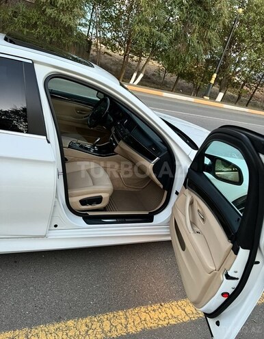 BMW 528 2015, 280,000 km - 2.0 l - Gəncə
