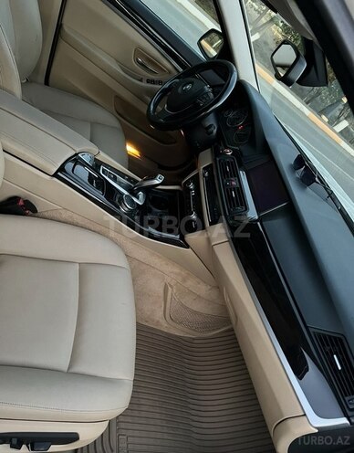 BMW 528 2015, 280,000 km - 2.0 l - Gəncə