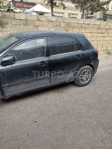 Toyota Corolla 2005, 240,000 km - 1.4 l - Bakı