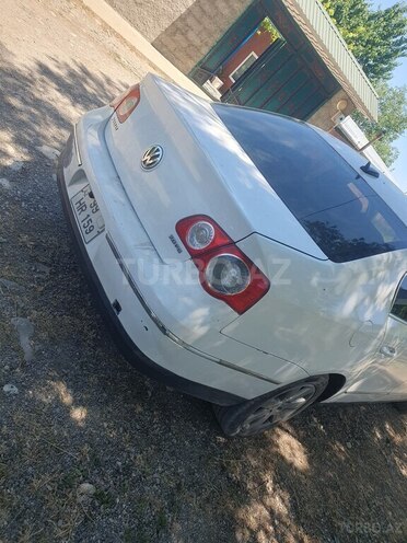 Volkswagen Passat 2005, 336,136 km - 2.0 л - Bakı