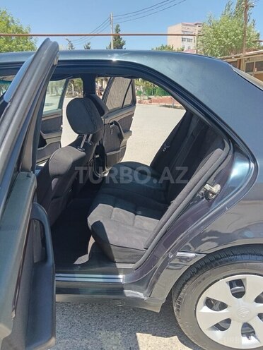 Mercedes C 200 1995, 426,000 km - 2.0 l - Sumqayıt