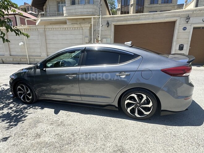 Hyundai Elantra 2018, 159,325 km - 2.0 л - Bakı