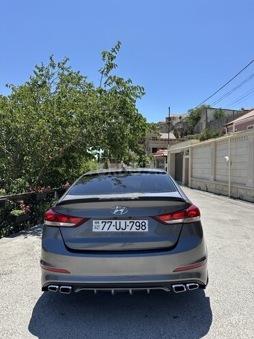 Hyundai Elantra 2018, 159,325 km - 2.0 л - Bakı