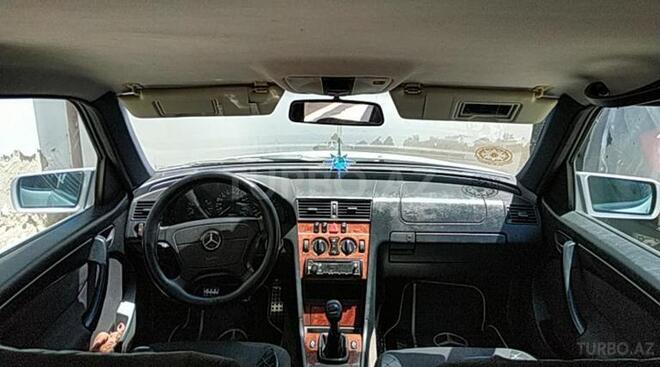 Mercedes C 180 1999, 284,632 km - 1.8 l - Bakı