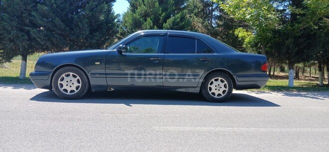 Mercedes E 200 1996, 296,325 km - 2.0 л - Xırdalan