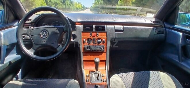 Mercedes E 200 1996, 296,325 km - 2.0 л - Xırdalan