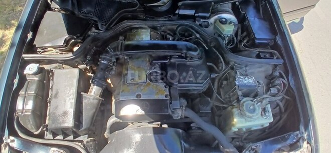 Mercedes E 200 1996, 296,325 km - 2.0 л - Xırdalan