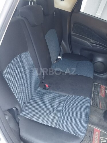 Nissan Note-5