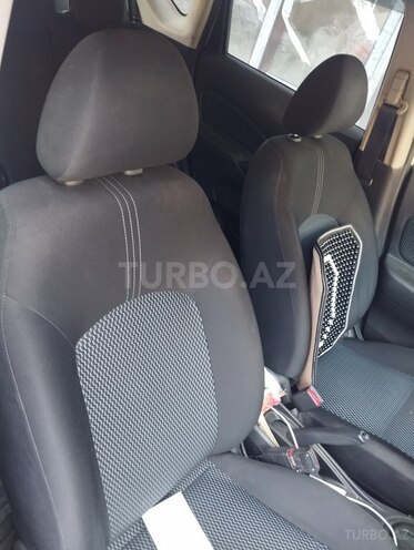 Nissan Note-6
