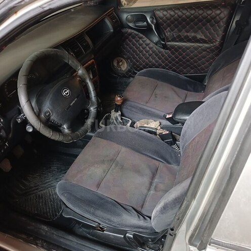 Opel Vectra 1997, 150,000 km - 1.6 л - Bakı