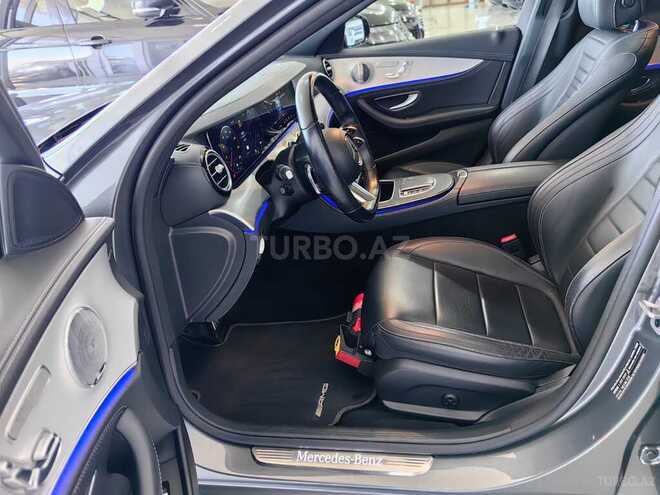 Mercedes E 300 de-16