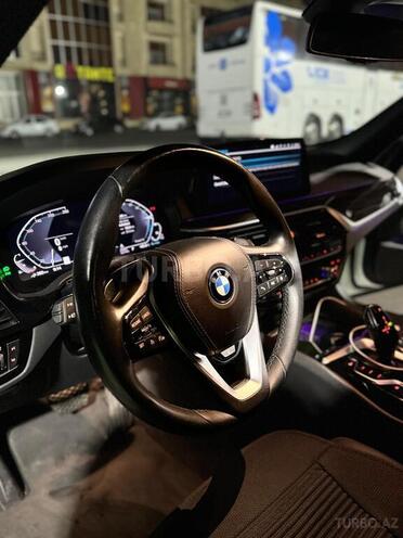 BMW 530e 2023, 67,000 km - 2.0 l - Bakı