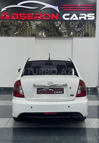 Hyundai Accent 2010, 300,000 km - 1.5 l - Sumqayıt