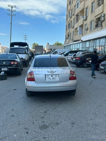 Volkswagen Passat 2002, 310,000 km - 1.8 l - Sumqayıt
