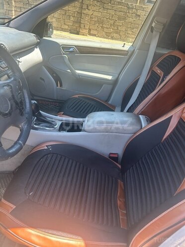 Mercedes C 240 2003, 125,000 km - 2.6 l - Bakı