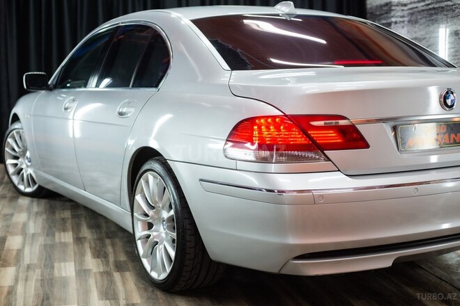 BMW 740 2005, 295,000 km - 4.0 l - Sumqayıt