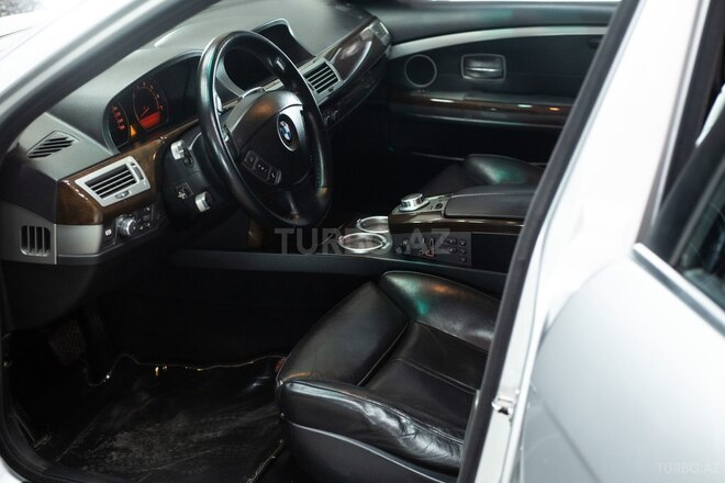 BMW 740 2005, 295,000 km - 4.0 l - Sumqayıt
