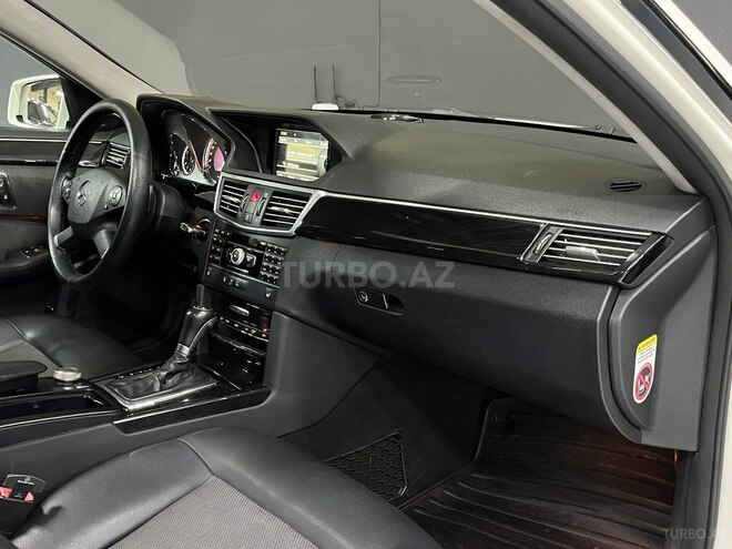Mercedes E 200 2010, 226,311 km - 1.8 l - Sumqayıt