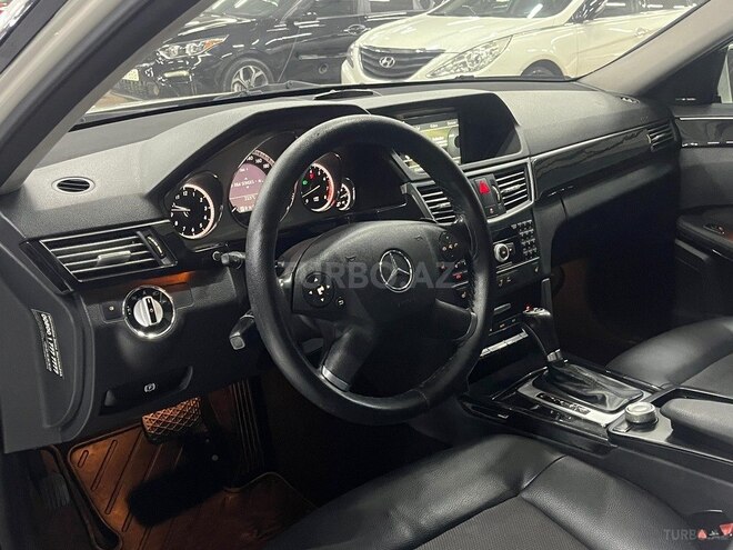Mercedes E 200 2010, 226,311 km - 1.8 l - Sumqayıt