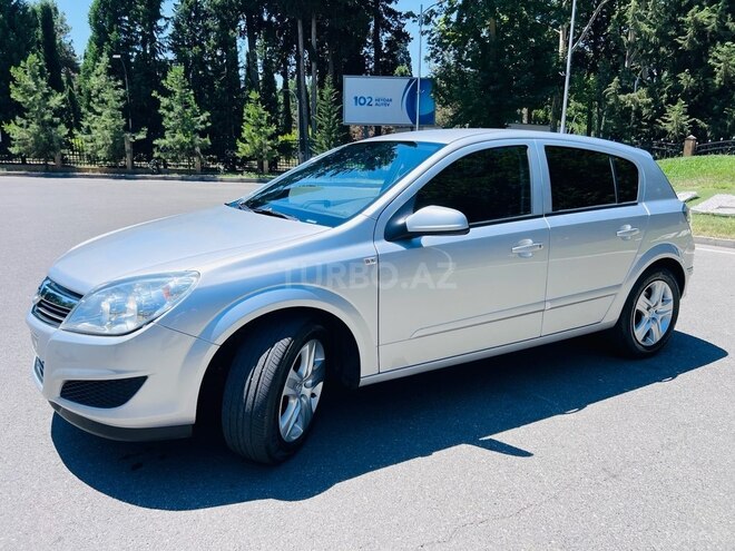 Opel Astra 2008, 239,300 km - 1.4 l - Mingəçevir