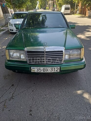 Mercedes E 200 d 1990, 215,426 km - 2.0 l - Qazax