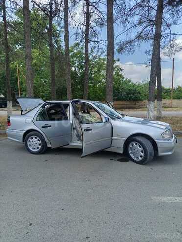Mercedes C 200 1994, 250,000 km - 2.0 l - Beyləqan