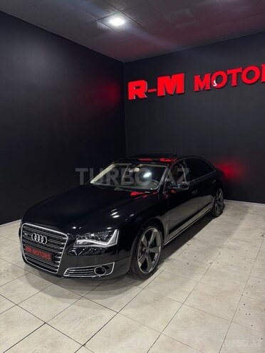 Audi A8-4