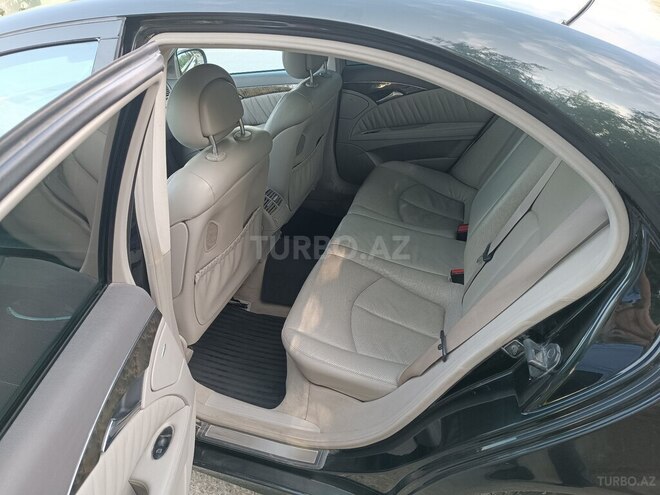 Mercedes E 240 2004, 623,562 km - 2.6 l - Kürdəmir