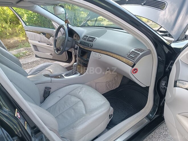 Mercedes E 240 2004, 623,562 km - 2.6 l - Kürdəmir