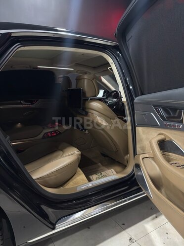 Audi A8-14