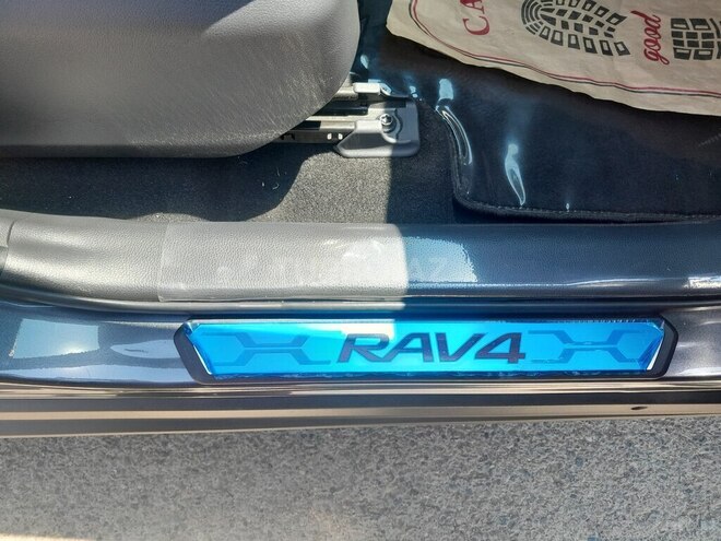 Toyota RAV4 2019, 19,200 km - 2.0 l - Gəncə