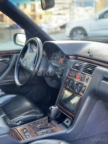 Mercedes E 270 2000, 600,000 km - 2.7 l - Bakı