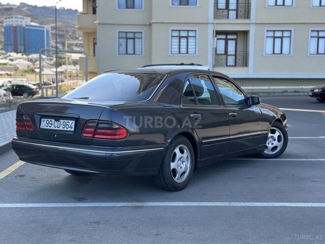 Mercedes E 270 2000, 600,000 km - 2.7 l - Bakı