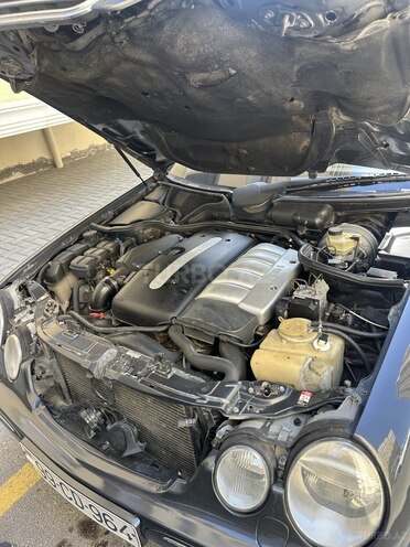 Mercedes E 270 2000, 600,000 km - 2.7 l - Bakı