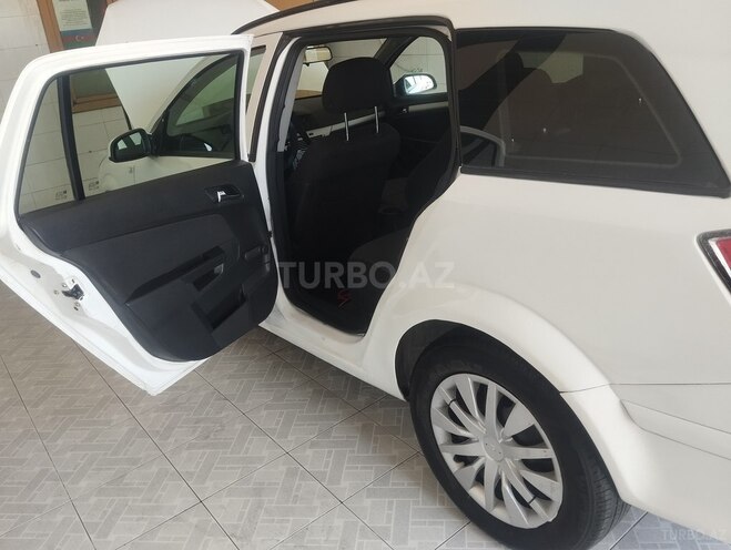 Opel Astra 2009, 300,000 km - 1.3 l - Sumqayıt