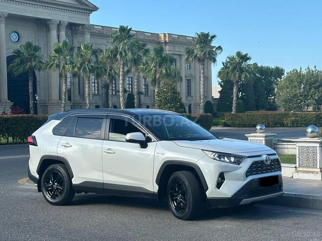 Toyota RAV4 2021, 28,000 km - 2.5 л - Bakı
