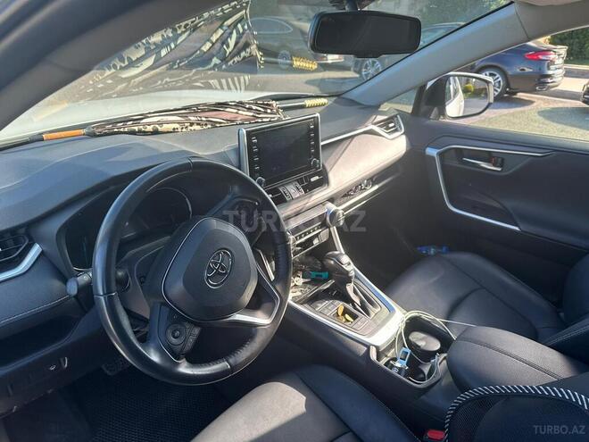 Toyota RAV4 2021, 28,000 km - 2.5 л - Bakı